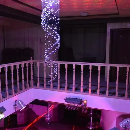 Hotel Zelena Dacha 2*