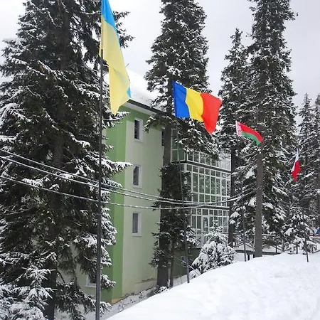 зелена дача Готель 2*
